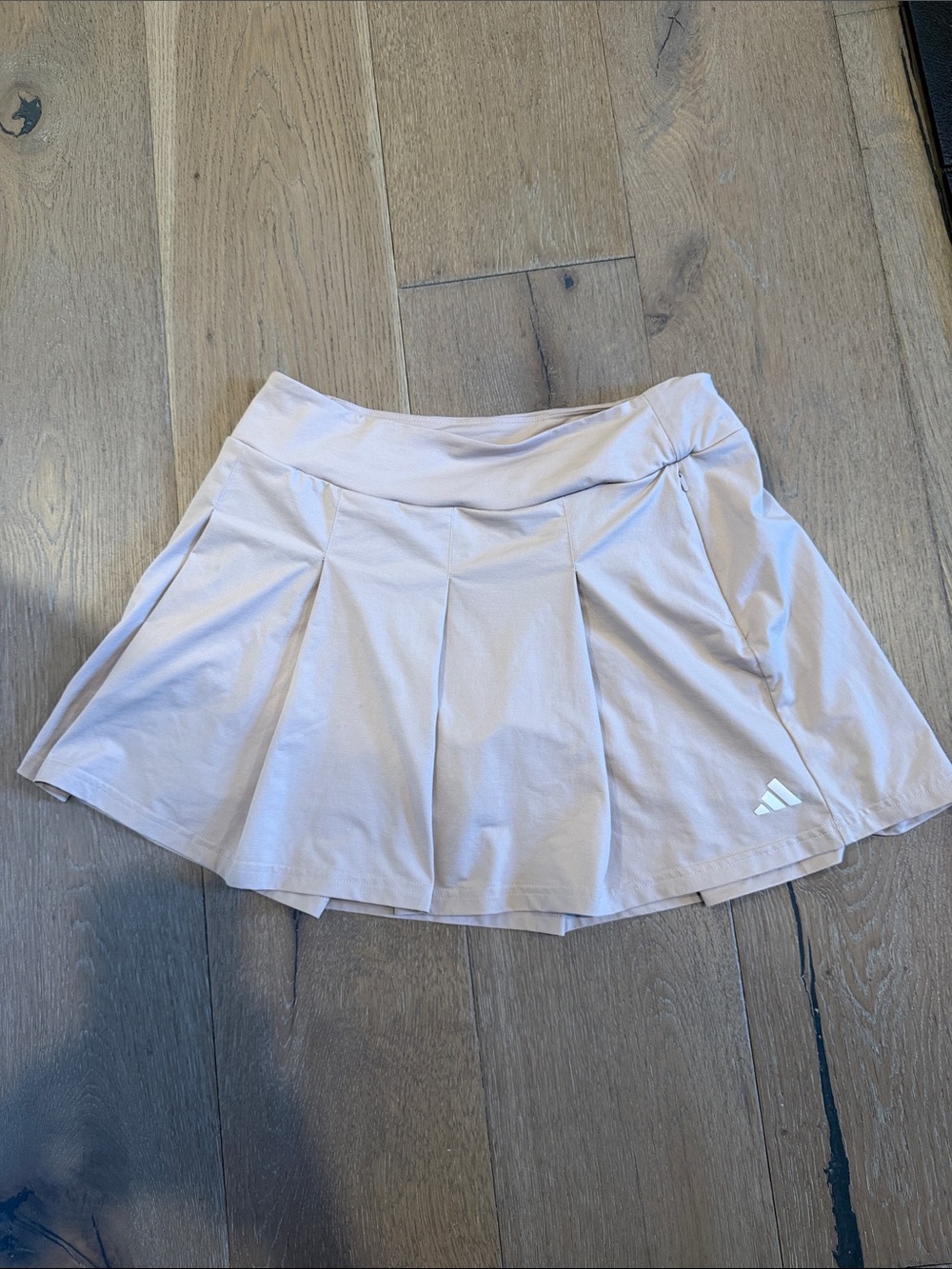 adidas Women's Cream Colored Pleated Skater Tennis Skort size 8-10